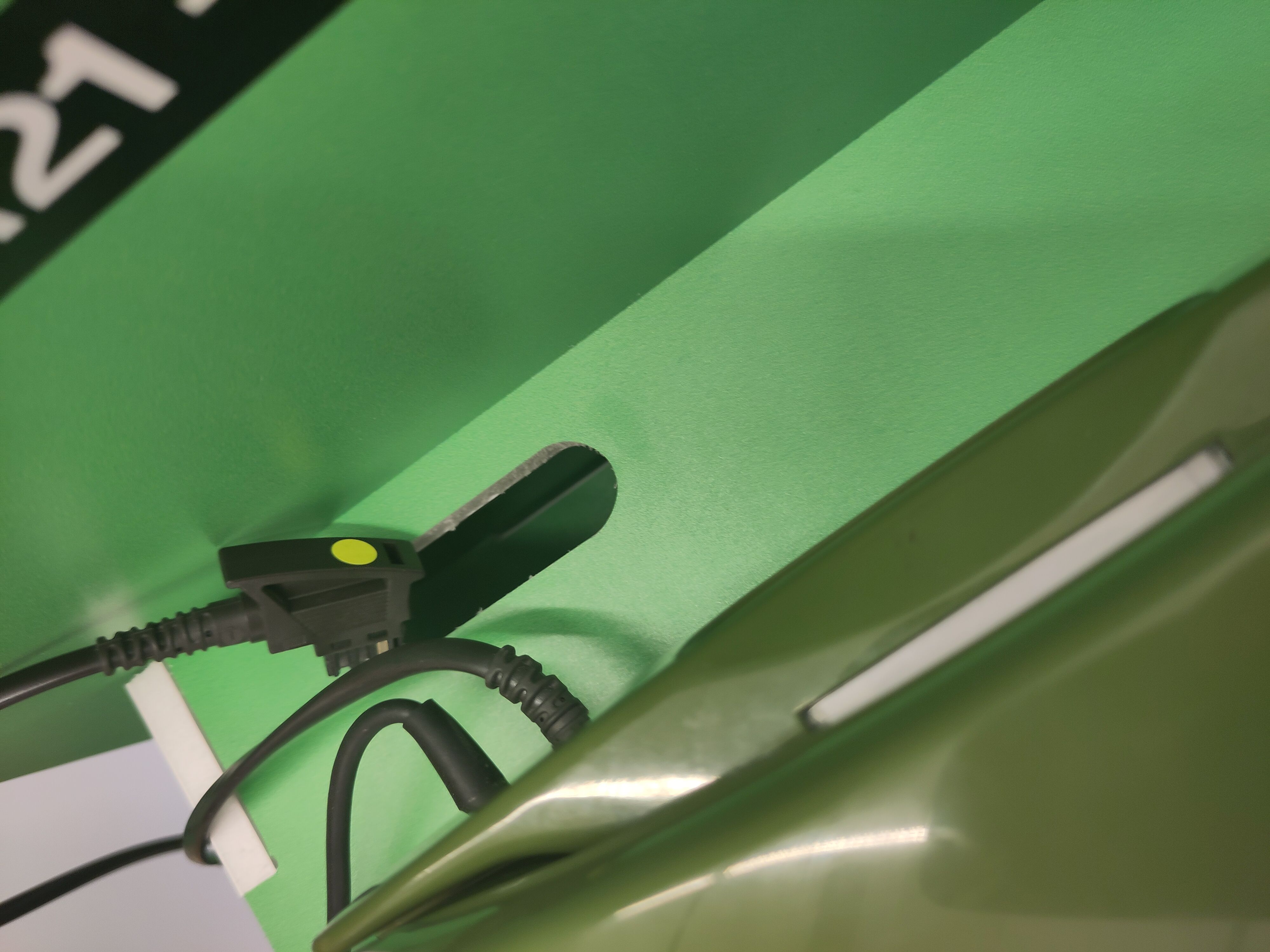 Telefon Kabel durchführen